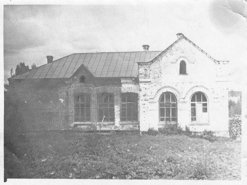 Здание школы 1915 года